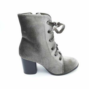 yoki notch womens heeled booties